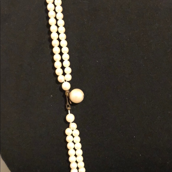 Long double pearl necklace - Picture 7 of 9